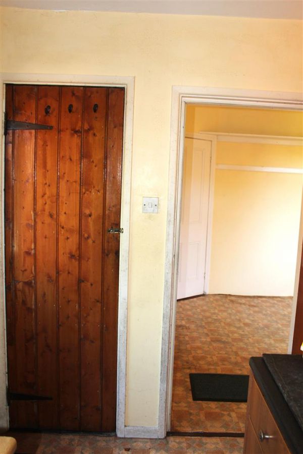 48 Knutsford Drive