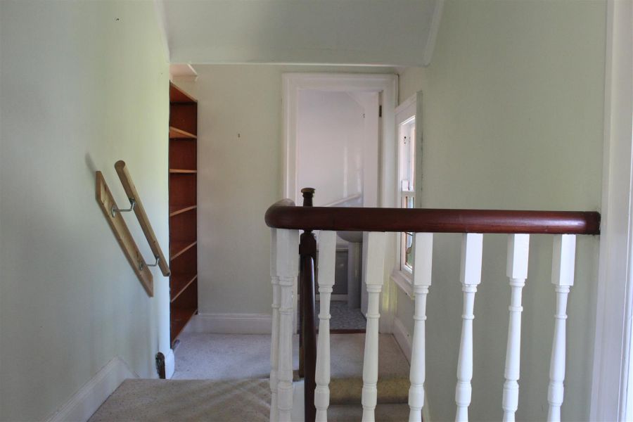 48 Knutsford Drive