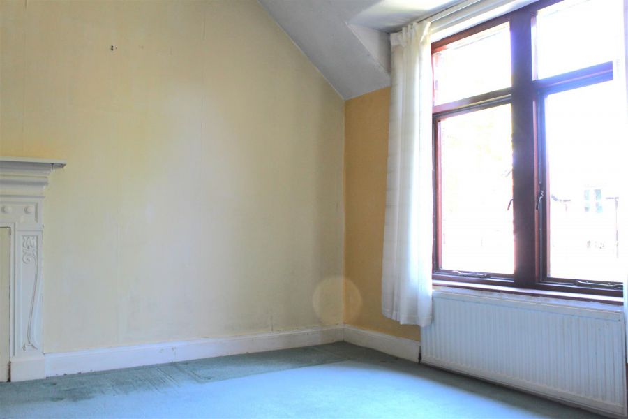 48 Knutsford Drive