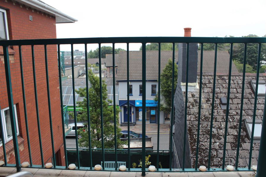 Flat, 18 O'neills Place