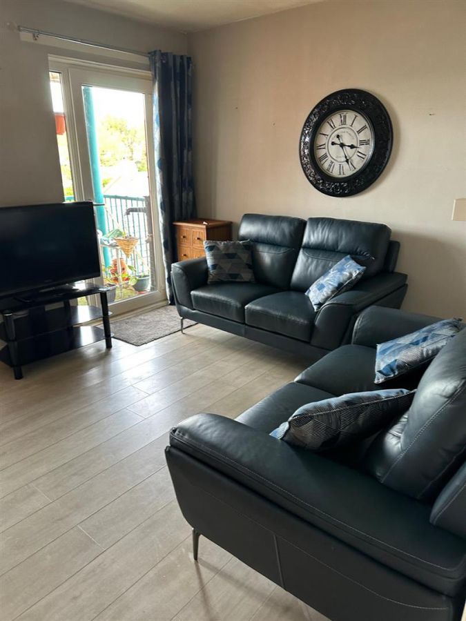 Flat, 18 O'neills Place