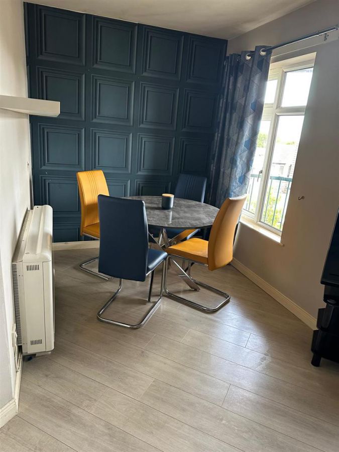 Flat, 18 O'neills Place