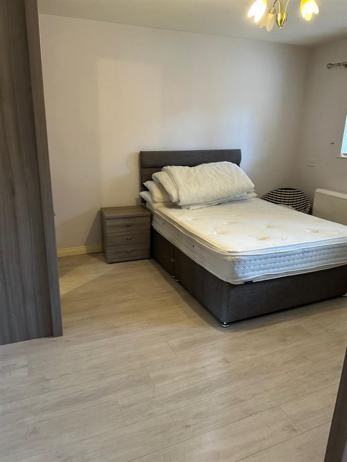 Flat, 18 O'neills Place