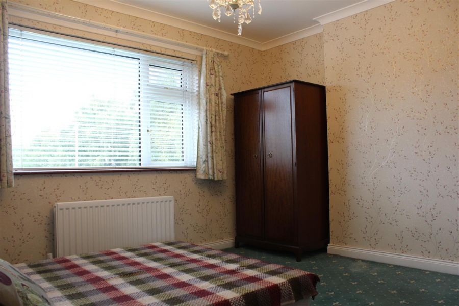 57 Roddens Crescent