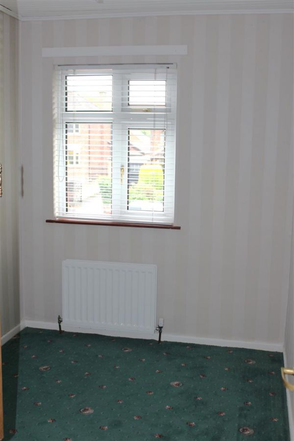 57 Roddens Crescent