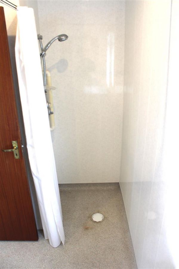 57 Roddens Crescent