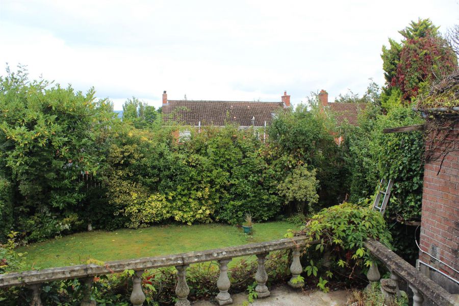 57 Roddens Crescent