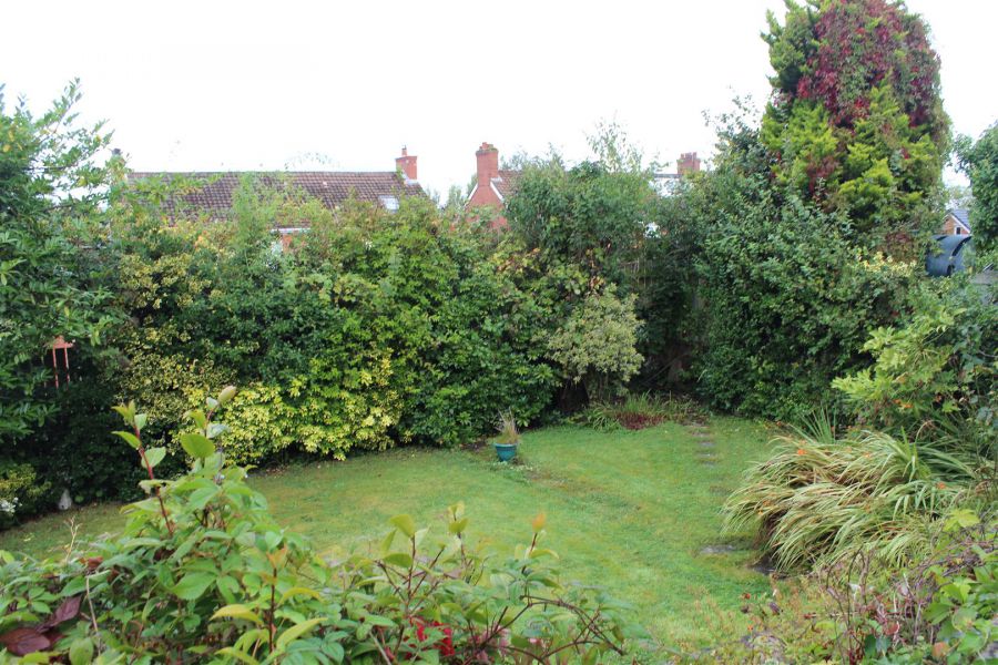 57 Roddens Crescent