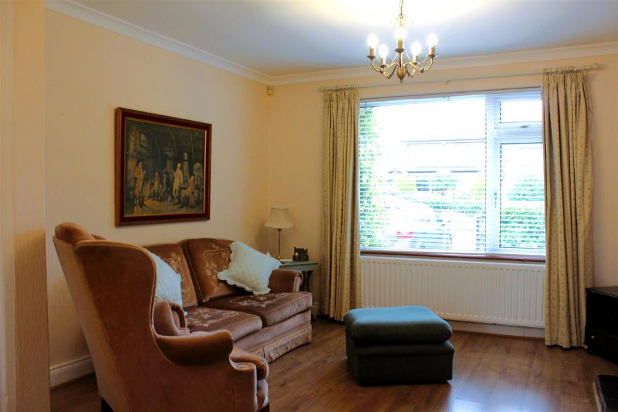 57 Roddens Crescent