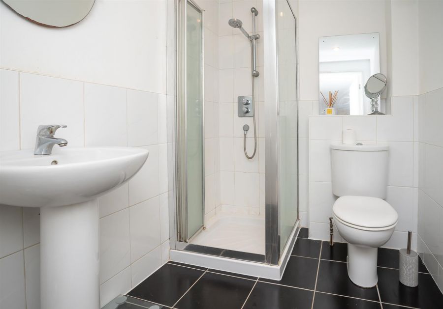 5, Elm House 2 Beech Heights
