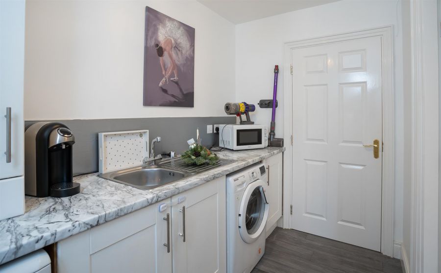 12 Lady Wallace Lane