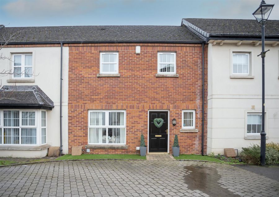 12 Lady Wallace Lane