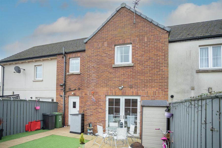 12 Lady Wallace Lane