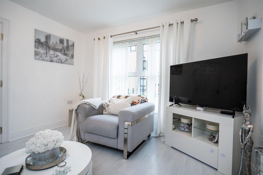 12 Lady Wallace Lane