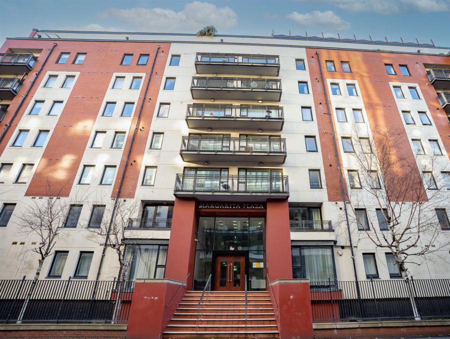 204 Margarita Plaza, 81 Adelaide Street