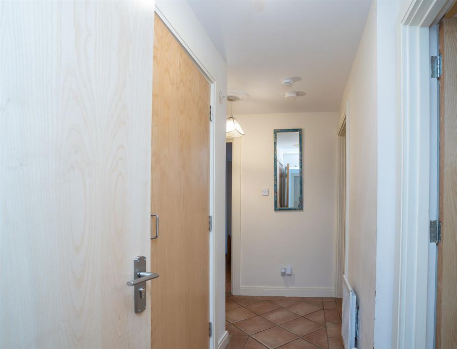 204 Margarita Plaza, 81 Adelaide Street