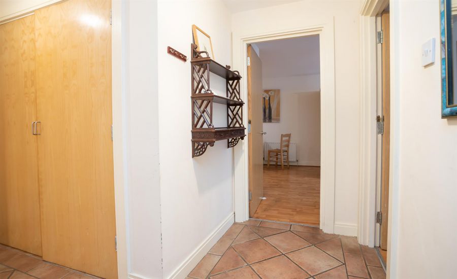 204 Margarita Plaza, 81 Adelaide Street