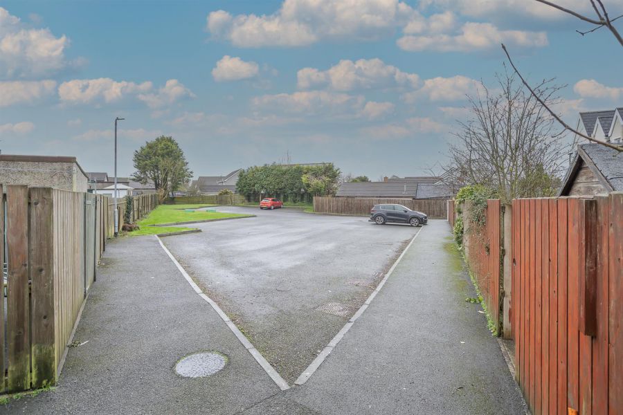 Miskelly Court, Apt 8 Darragh Cross