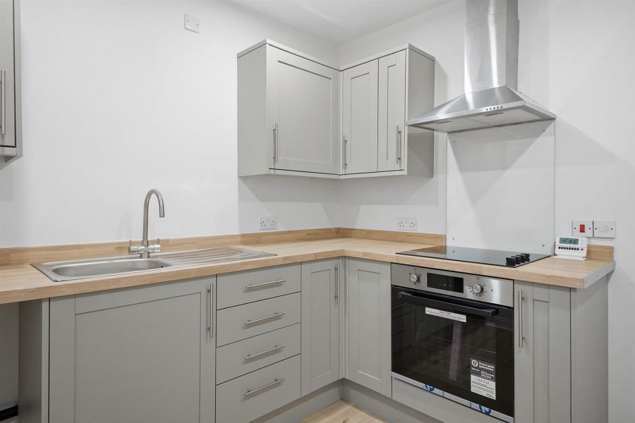 27 Glenvarlock Street