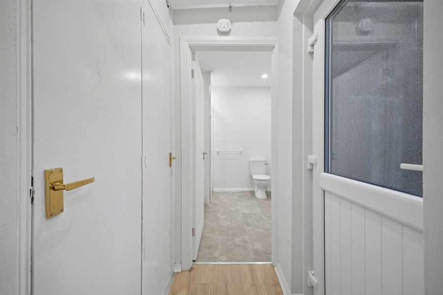 27 Glenvarlock Street