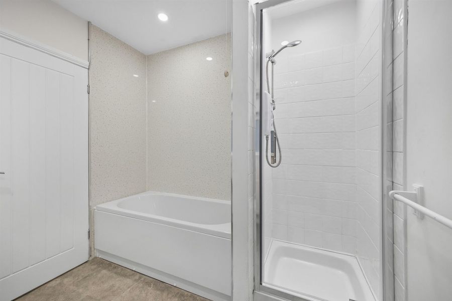 27 Glenvarlock Street