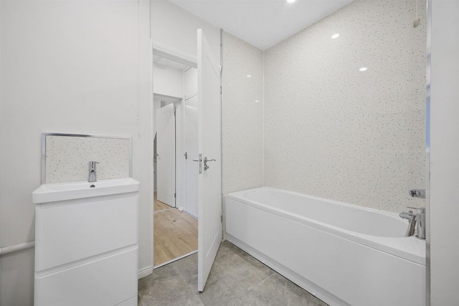 27 Glenvarlock Street