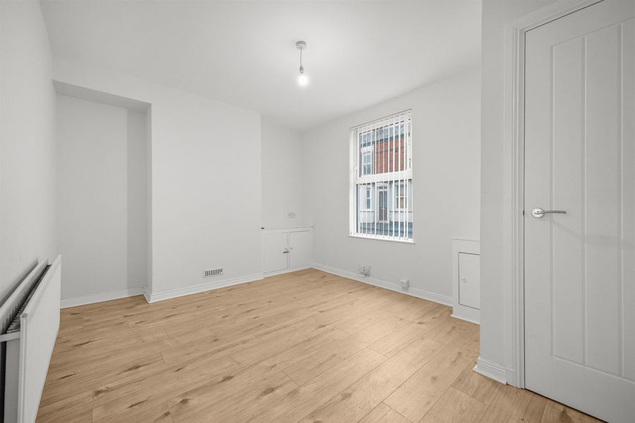 27 Glenvarlock Street