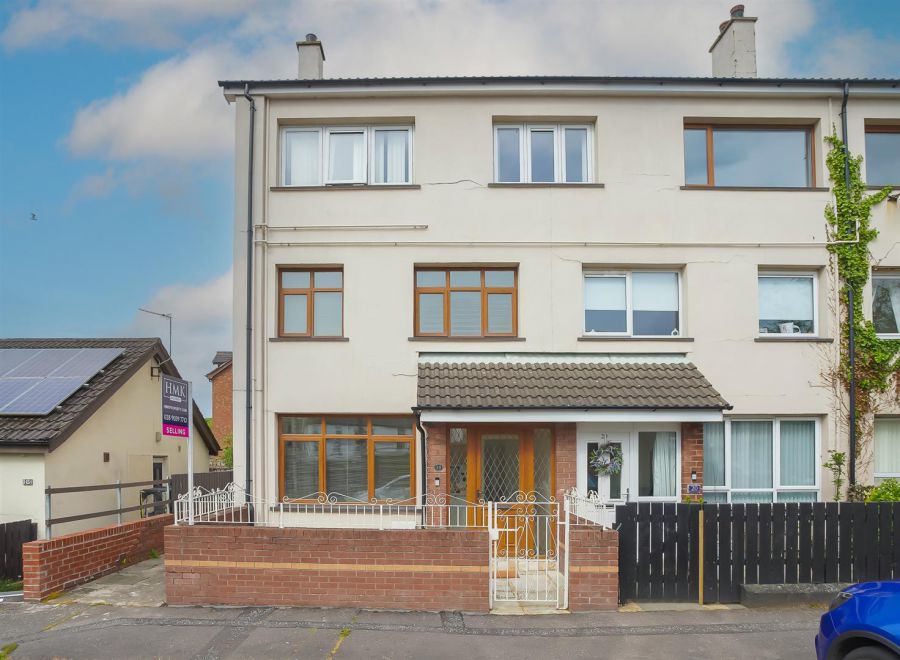18 Hillview Place