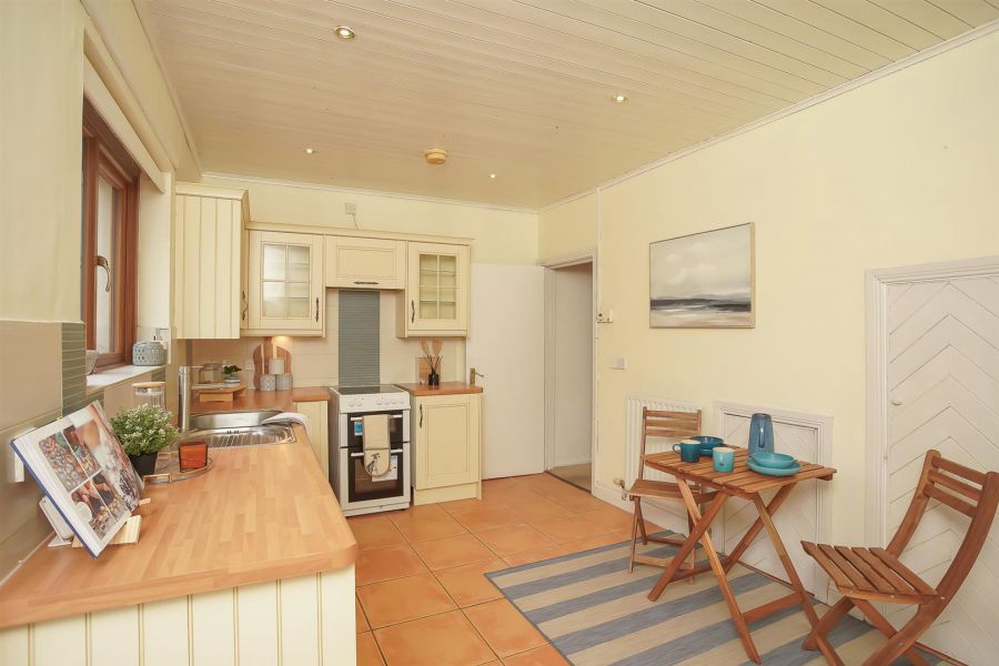 18 Hillview Place