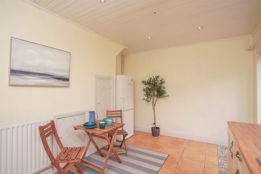 18 Hillview Place