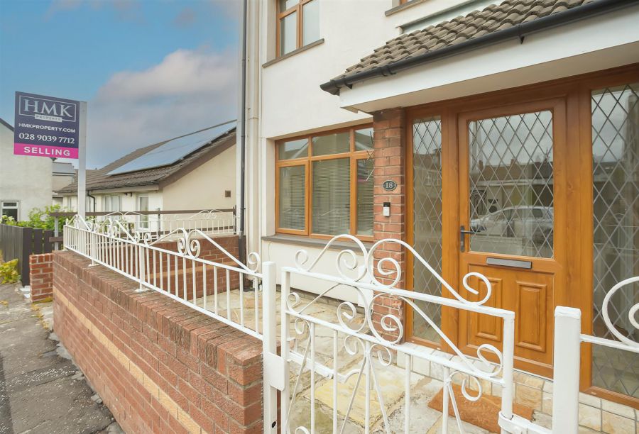 18 Hillview Place