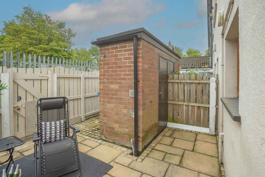 18 Hillview Place