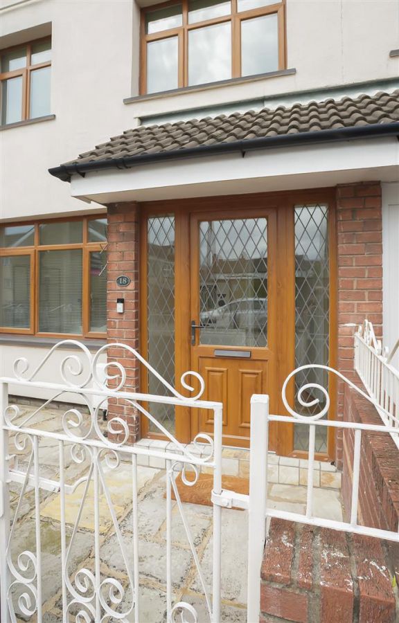 18 Hillview Place