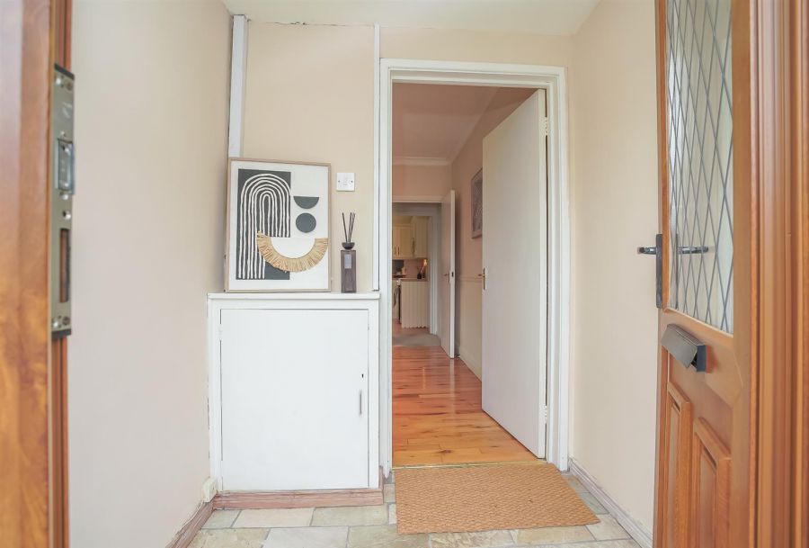 18 Hillview Place