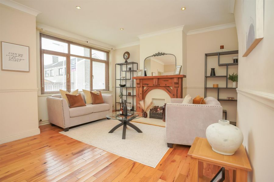 18 Hillview Place