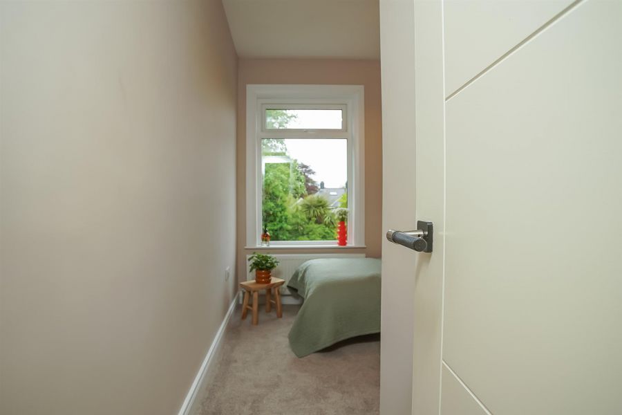 14 Hazeldene Avenue