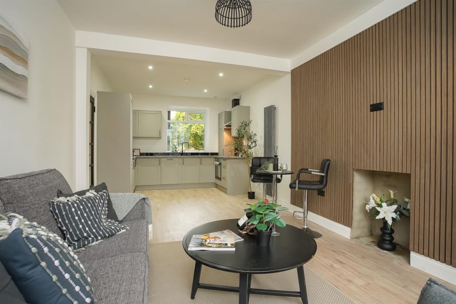 14 Hazeldene Avenue