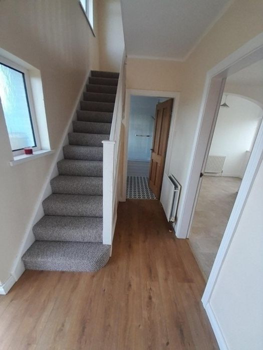 30 Tullymally Road