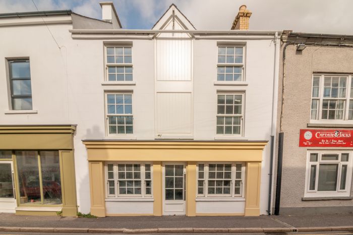 Unit 6 High Street