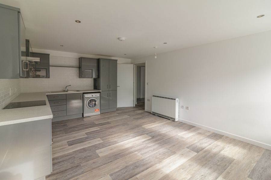 Apt 2 High Street