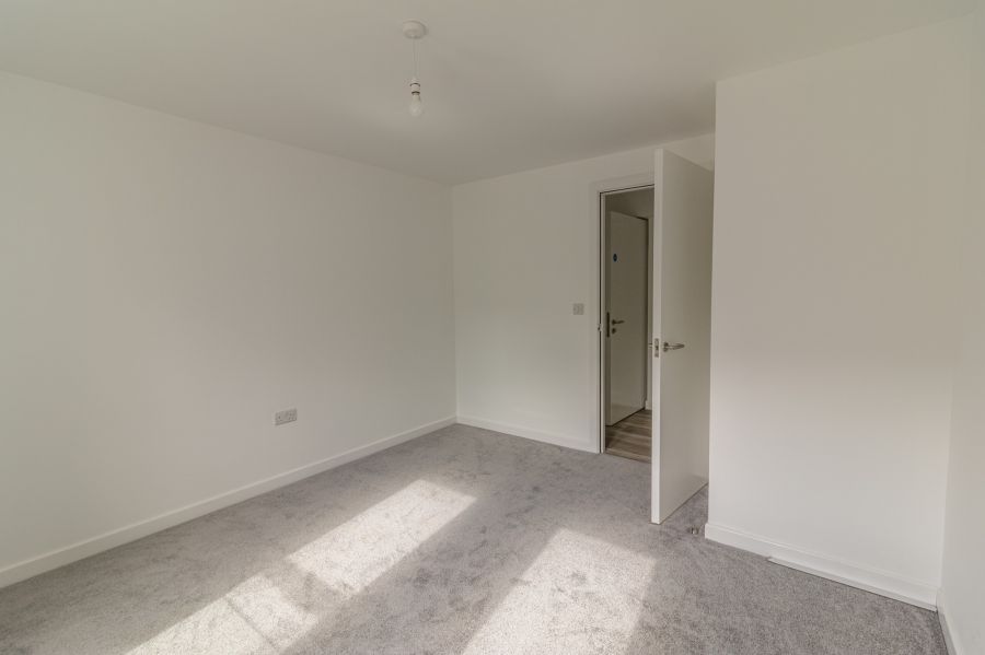 Apt 2 High Street
