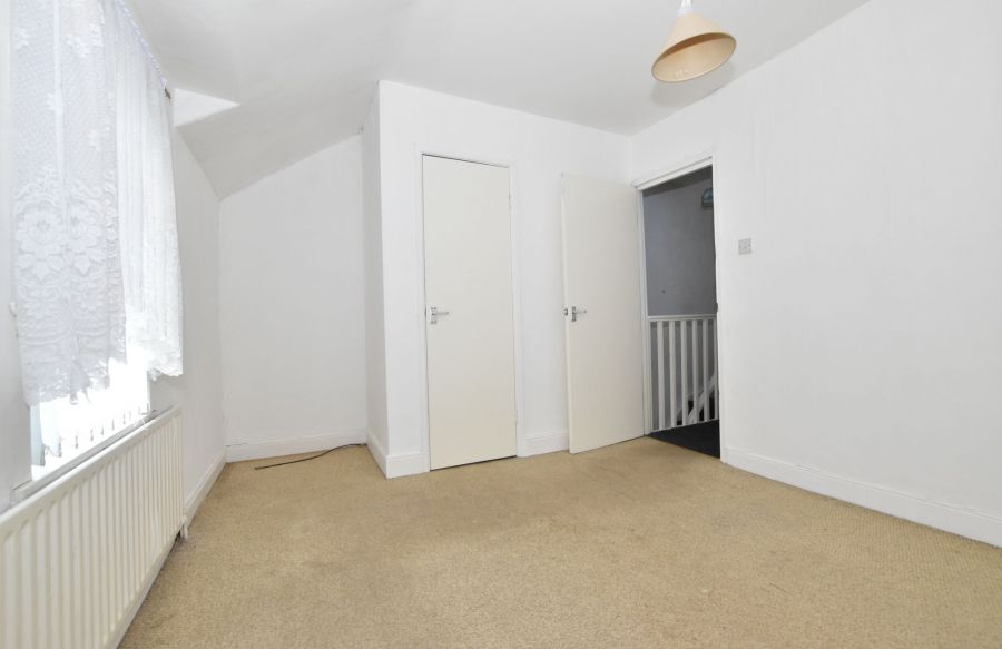 10 Roden Street