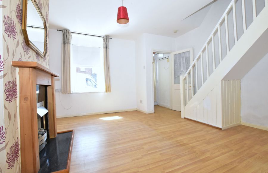 10 Roden Street