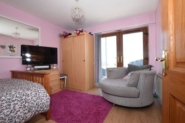 95a Springfield Road