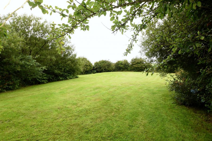 67B Ballyeasborough Road 67B Ballyeasborough Road