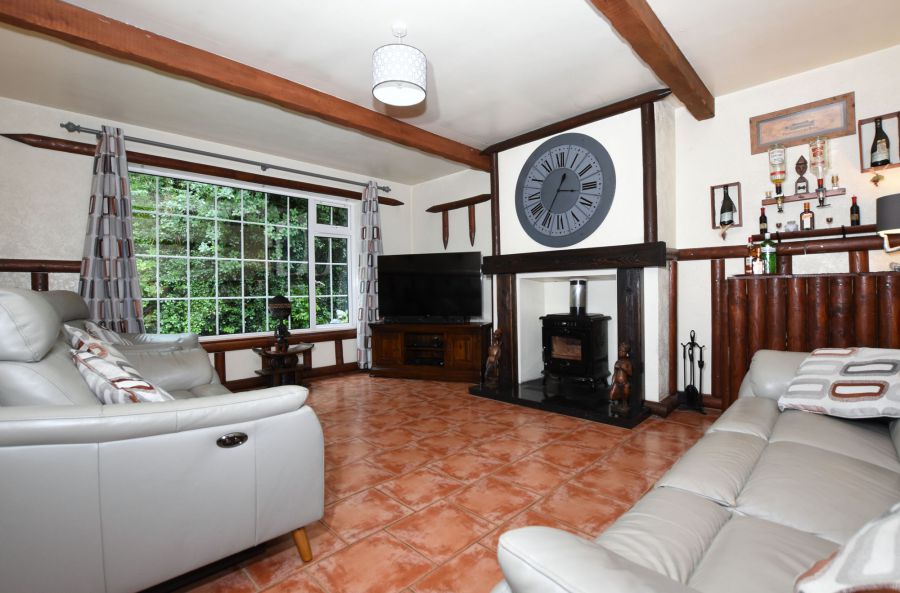 67b Ballyeasborough Road