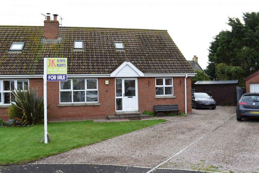 2 Gowland Hollow