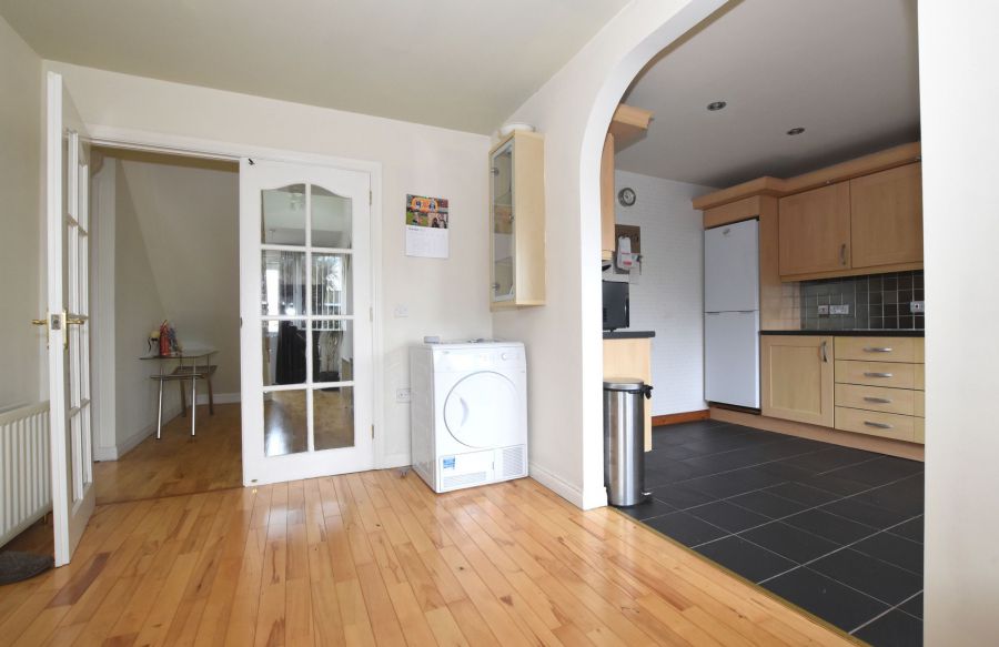 2 Gowland Hollow