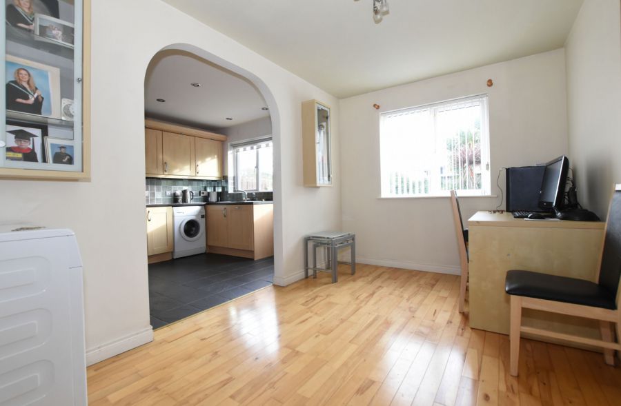 2 Gowland Hollow