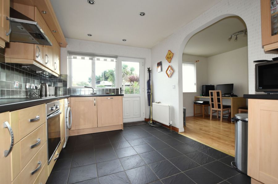 2 Gowland Hollow